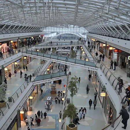 Comfortable & Contemporary - Expo * Lissabon